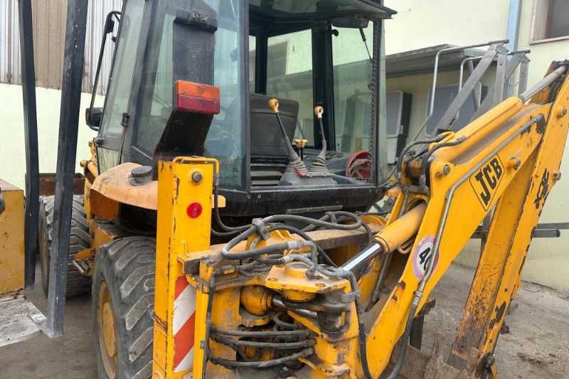 OmecoHub - Immagine JCB 2CX